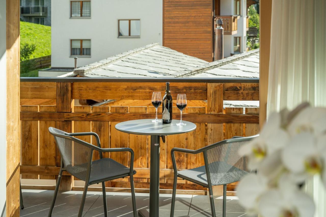 Luxury Residence Colosseo Zermatt Exterior foto
